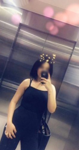 Alev-alev tecrübeli hanım Gülsüm