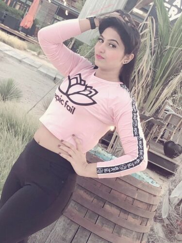 Arsız gerçek fotoğraflı kız Feray