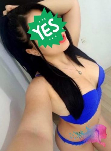 Ateşli olgun hatun Aliye