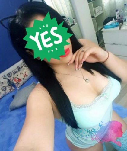 Ateşli olgun hatun Aliye