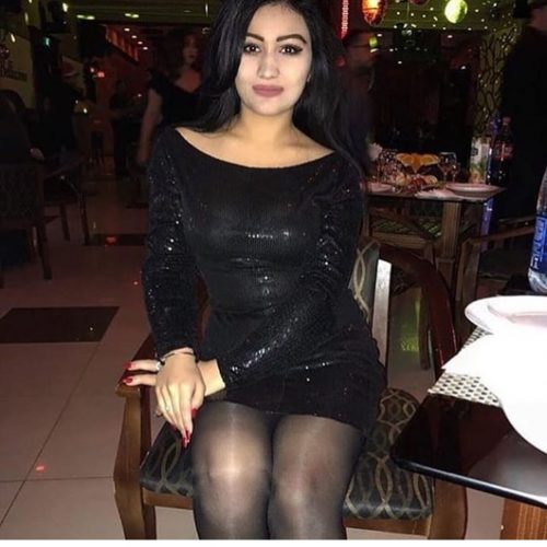 Baştan çıkaran buğday tenli kız Ceyla