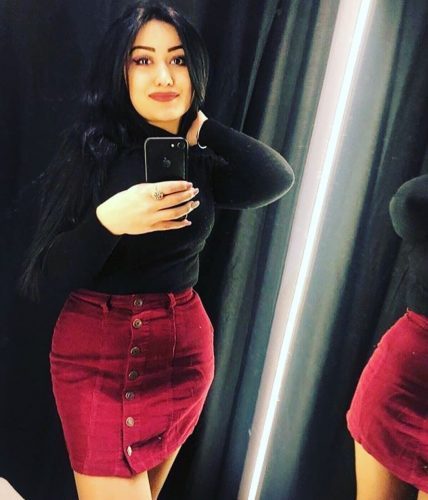 Baştan çıkaran buğday tenli kız Ceyla
