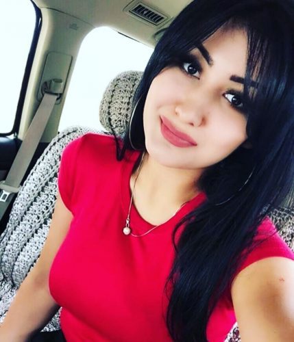 Baştan çıkaran buğday tenli kız Ceyla