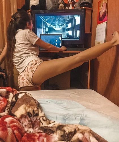 Baştan çıkaran otelde buluşan hanım Hümeyra