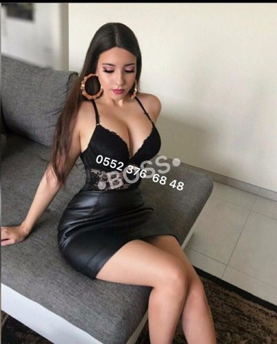 Baştan çıkaran sakso çeken eskort Hayriye