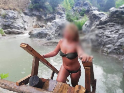Benzersiz esmer Gülgün