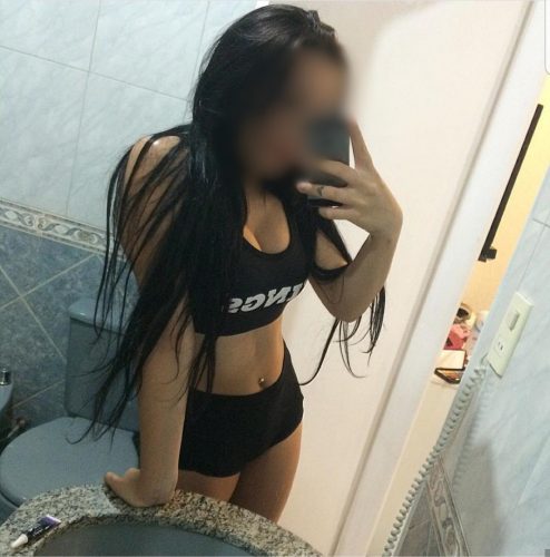 Benzersiz otelde buluşan hanım Gülbin