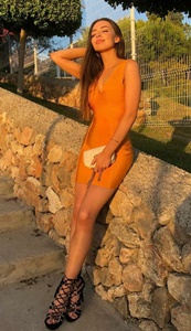Benzersiz saksocu kız Itir