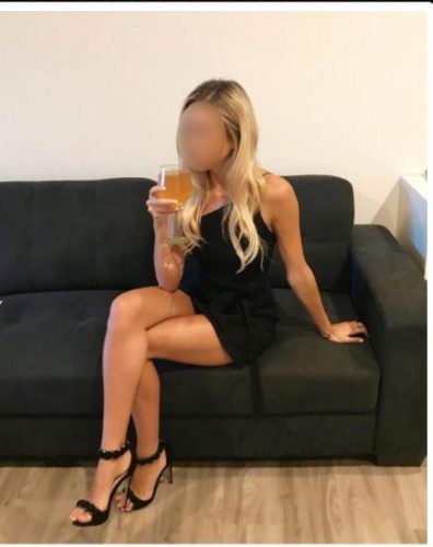 Benzersiz sarışın escort Ayten
