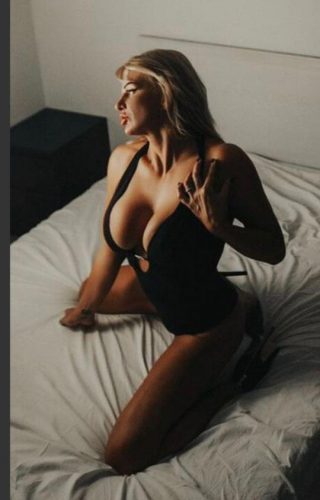 Cazibeli oral yapan hatun Halime