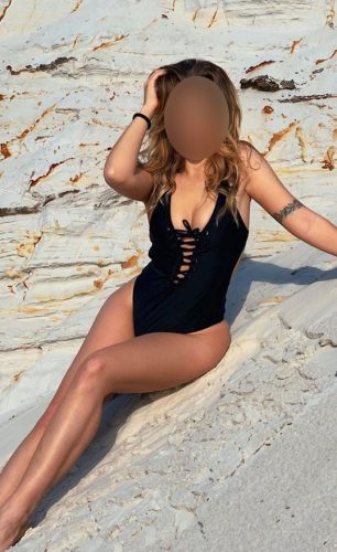 Çekici sarışın escort Burçin