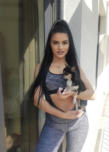 Çılgın sarışın kız Hafize