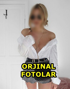 Cıvıl-cıvıl esmer Aliye