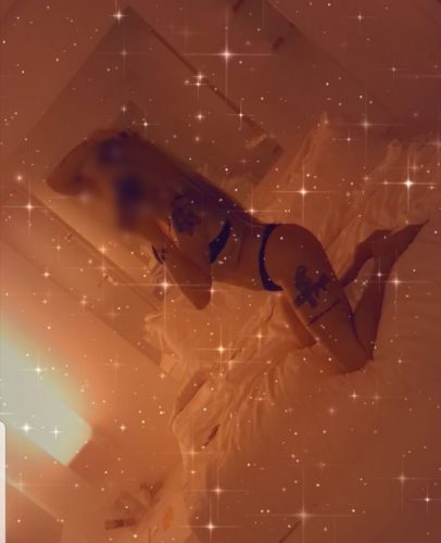 Cıvıl-cıvıl saksocu escort Alev