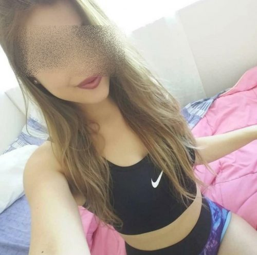 Eşsiz öpüşmeyi seven kız Gülnihal