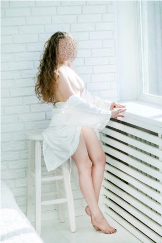 Etkileyici kendi yeri olan escort Işik