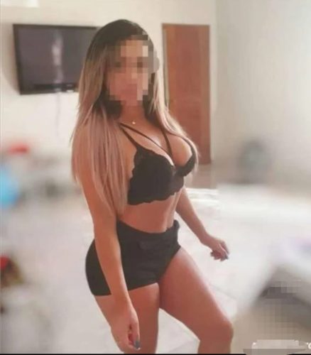 Etkileyici ön sevişme yapan Nazmiye