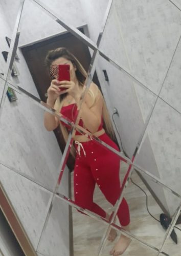 Etkileyici ön sevişme yapan Nazmiye
