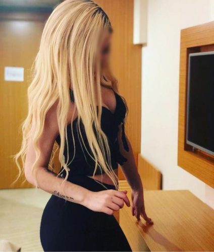 Gösterişli dans yapan eskort Rahime