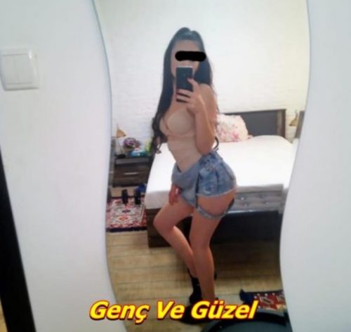 Kaliteli kendi yeri olan bayan Aytül