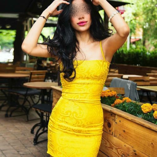 Kıvrak fatezi yapan eskort Adile