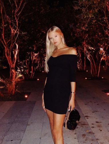 Kıvrak sakso çeken bayan Imge