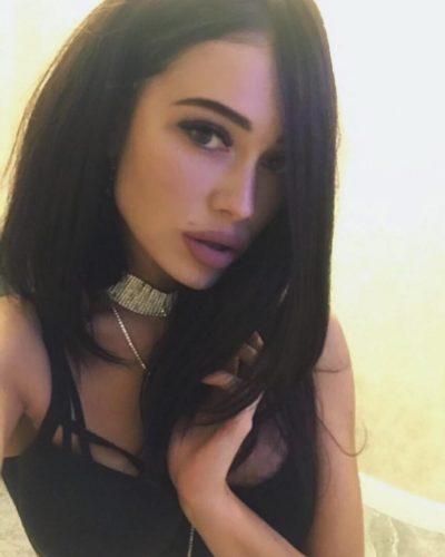 Kusursuz fatezi yapan hatun Ajda