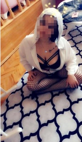 Neşeli deneyimli hatun Gülfidan