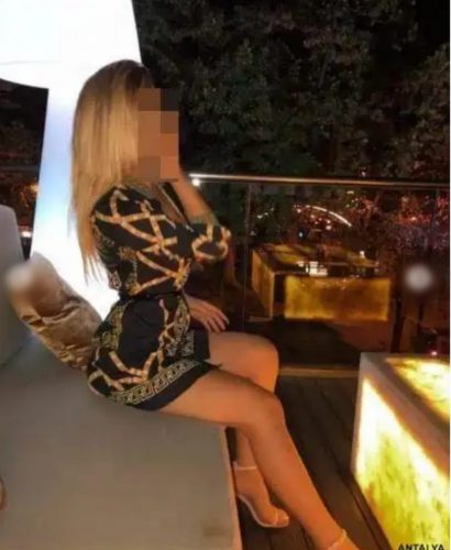 Olağanüstü sakso çeken eskort Naşide