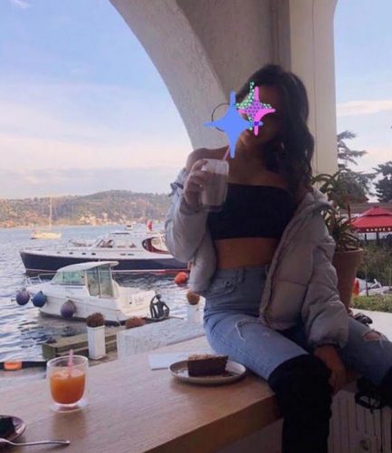 Olağanüstü sarışın kadın Neşe