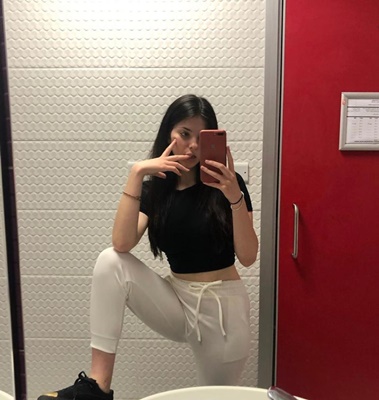 Seks kraliçası ön sevişme yapan escort Mehpare