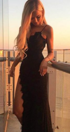 Şık saksocu hatun Gökşin