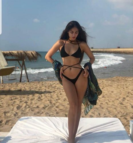 Şımarık kendi yeri olan hatun Naz