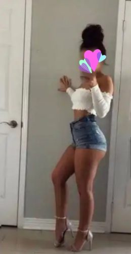 Süper kumral kız Pembe