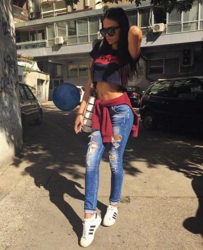 Unutulmaz doyumsuz eskort Kiraz