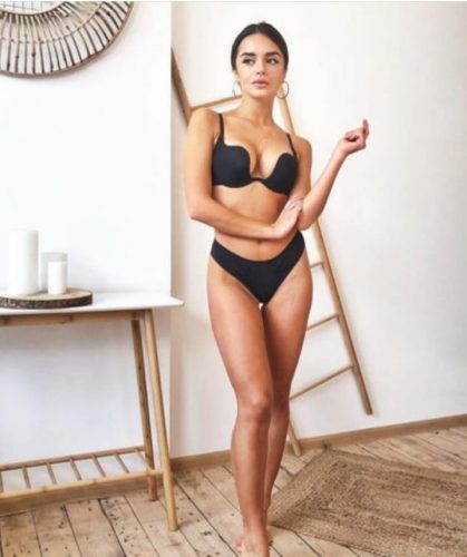 Unutulmaz fetişe açık escort Nahide