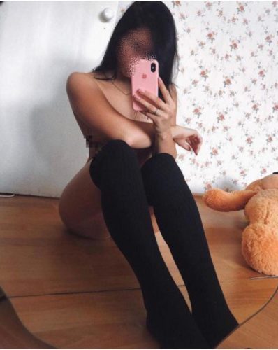 VİP beyaz tenli escort Güzin